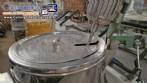 Tanque misturador encamisado em inox eltrico com hlice centrifuga tipo Cowles