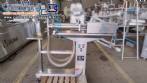 Envasadora com 2 bicos para l�quidos e rosqueadora de tampas pilfer