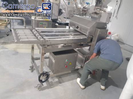 Enroladora moldadora de kibe e alm�ndegas Junior Frigometal 2000 kg / h