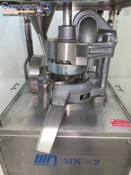 Compressora de comprimido 16 pun��es Neuberger